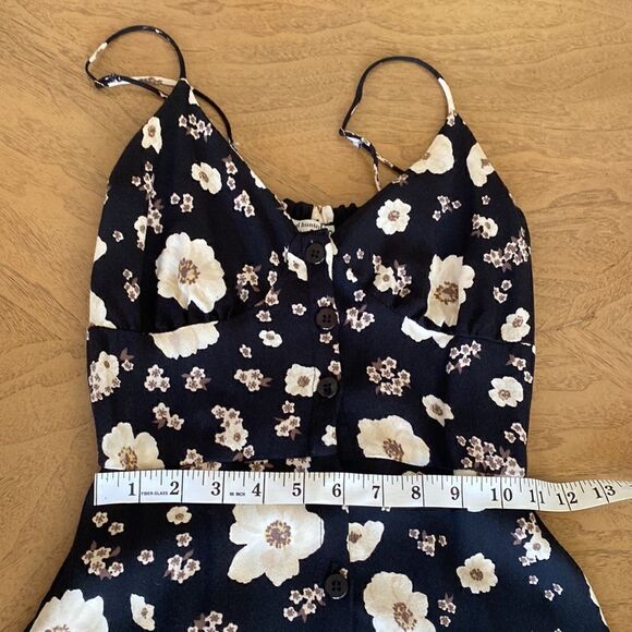 Cloud Hunter Floral Buttonfront Midi Dress Size Small - Picture 9 of 11